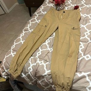 Cute joggers from Shein. Used only a few times. Excellent condition